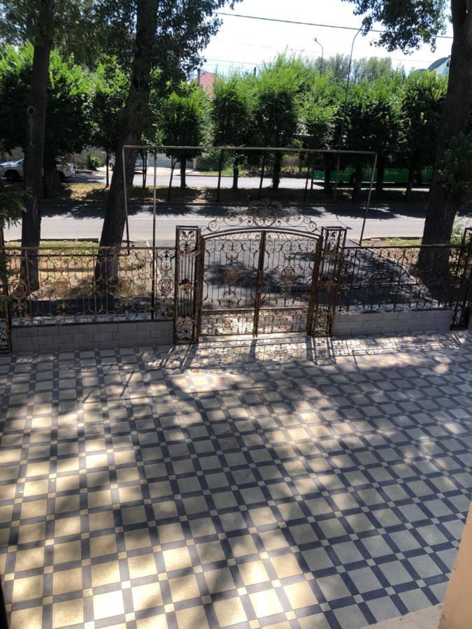 Hotel Lion Almaty Eksteriør bilde
