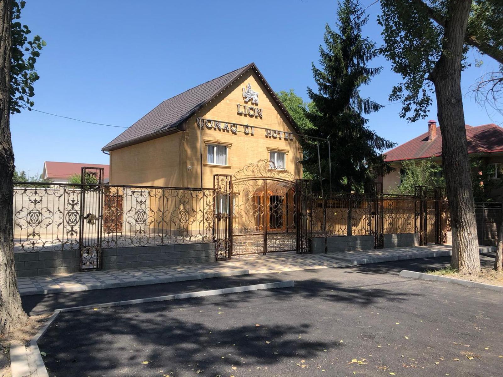 Hotel Lion Almaty Eksteriør bilde