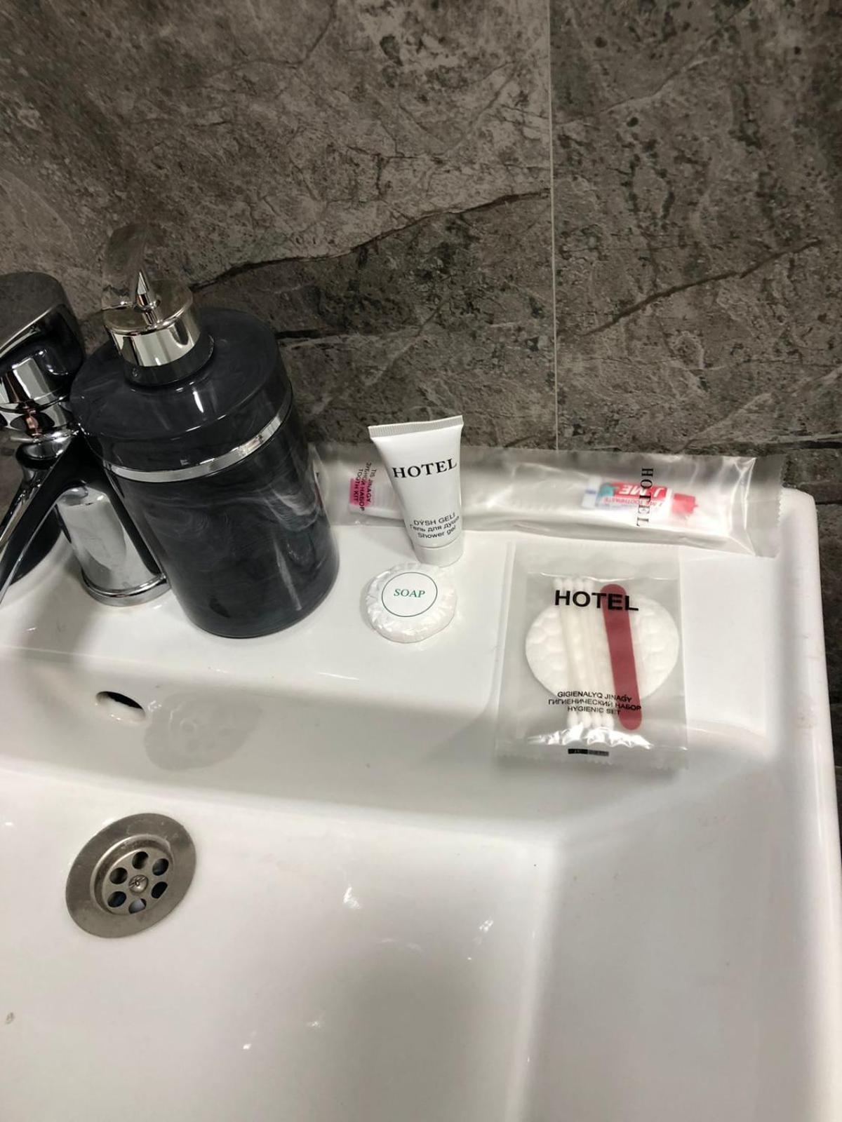 Hotel Lion Almaty Eksteriør bilde