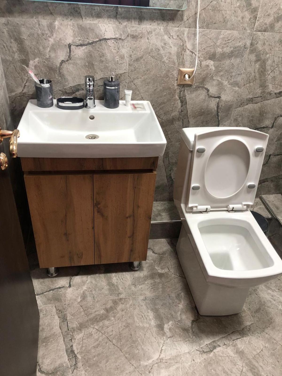 Hotel Lion Almaty Eksteriør bilde